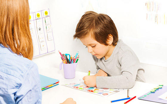 Curso a distancia de Educar con Dificultades: Autismo (Diploma Universitario)
