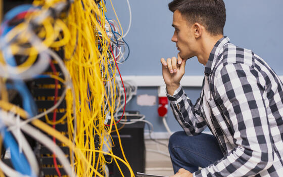 Curso online de Técnico Profesional TIC en Sistemas Microinformáticos y Redes Curso online de Técnico Profesional TIC en Sistemas Microinformáticos y Redes