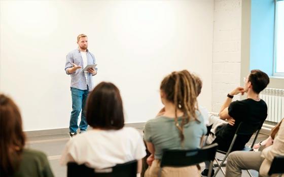 Máster online en ELE (A1-A2): Profesor de español Máster online en ELE (A1-A2): Profesor de español